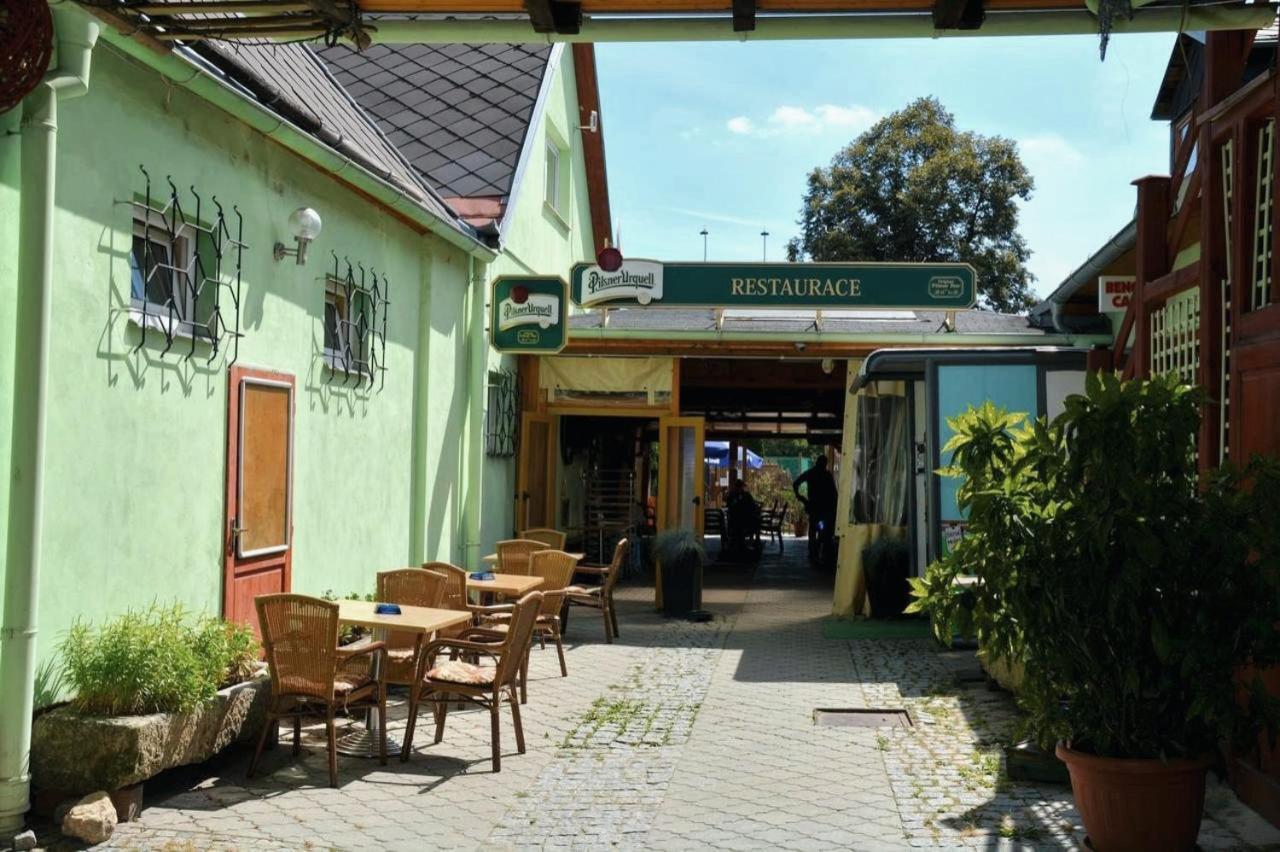 Penzion U Selongu Jindřichŭv Hradec Exterior foto